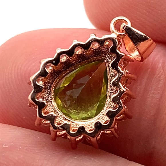 Peridot 1.32ct Rose Gold Finish Solid 925 Sterling Silver Pendant - Picture 3 of 7